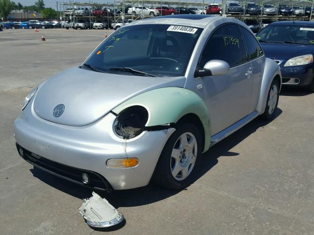 3VWCB21C21M455925 - 2001 VOLKSWAGEN NEW BEETLE 绿色 照片 2
