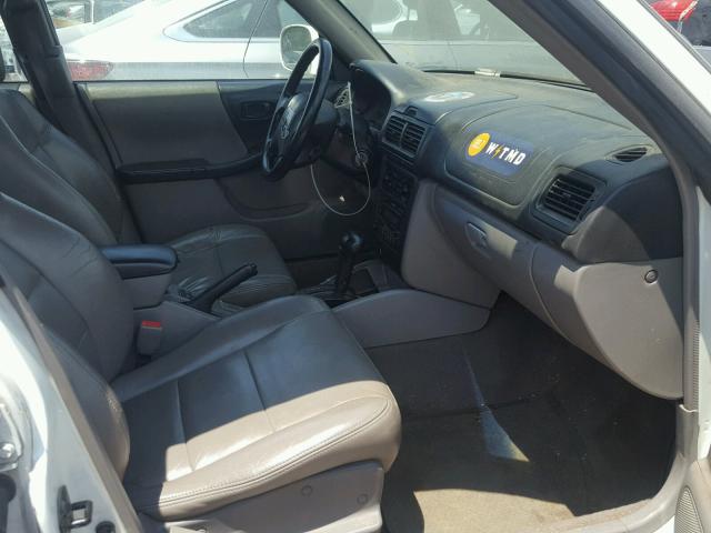 JF1SF65532H708333 - 2002 SUBARU FORESTER S 白色 照片 5
