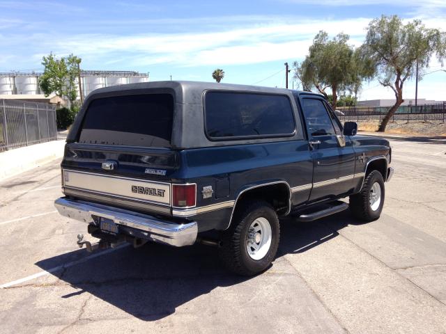 1G8EK18C8DF147507 - 1983 CHEVROLET BLAZER K10 BLACK photo 3