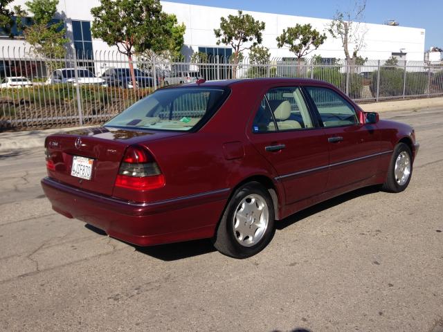 WDBHA29G0YA818957 - 2000 MERCEDES-BENZ C 280 RED photo 4