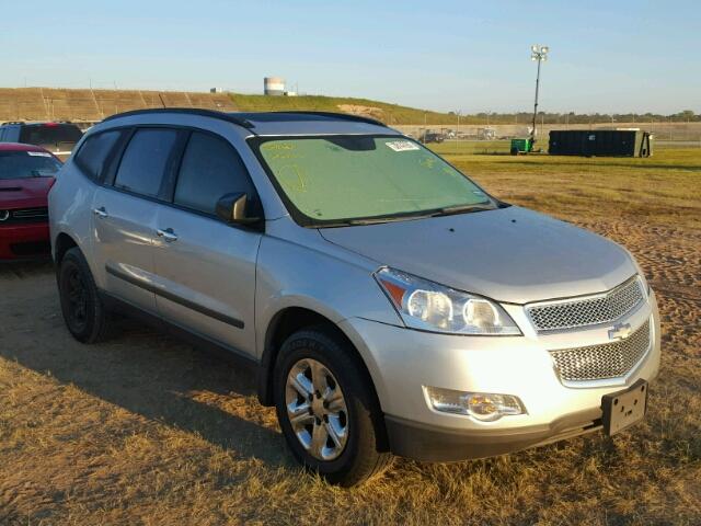 1GNLREED3AJ245390 - 2010 CHEVROLET TRAVERSE SILVER photo 1