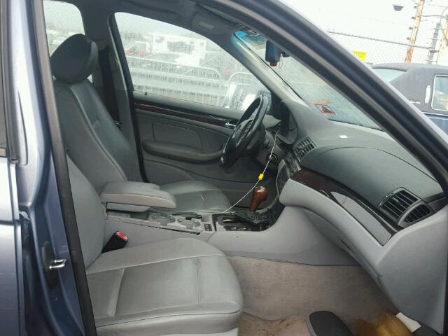 WBAEU33423PM54642 - 2003 BMW 325 XI BLUE photo 5