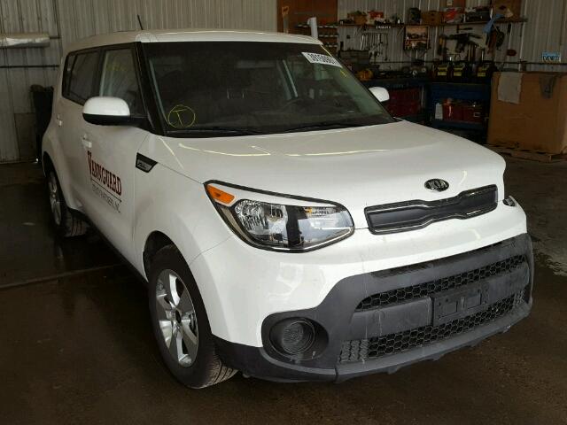 KNDJN2A22H7445196 - 2017 KIA SOUL WHITE photo 1