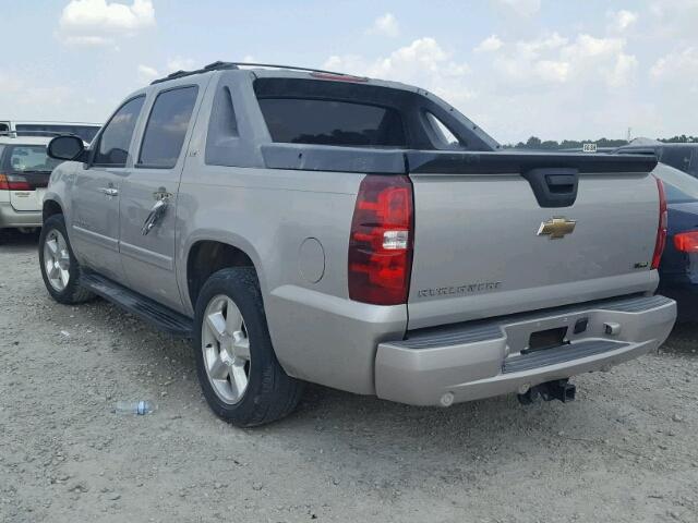 3GNEC12018G124325 - 2008 CHEVROLET AVALANCHE SILVER photo 3