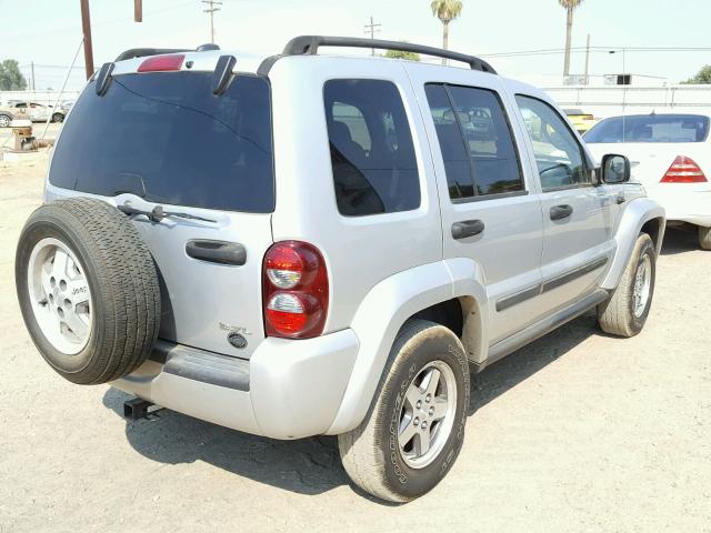 1J4GL38K75W688316 - 2005 JEEP LIBERTY RE SILVER photo 4