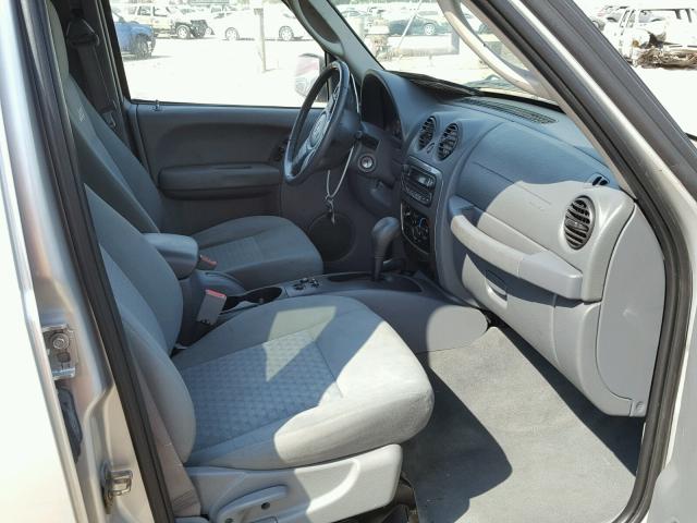 1J4GL38K75W688316 - 2005 JEEP LIBERTY RE SILVER photo 5