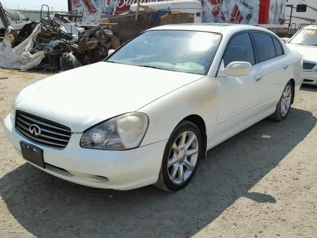 JNKBF01A02M006423 - 2002 INFINITI Q45 WHITE photo 2