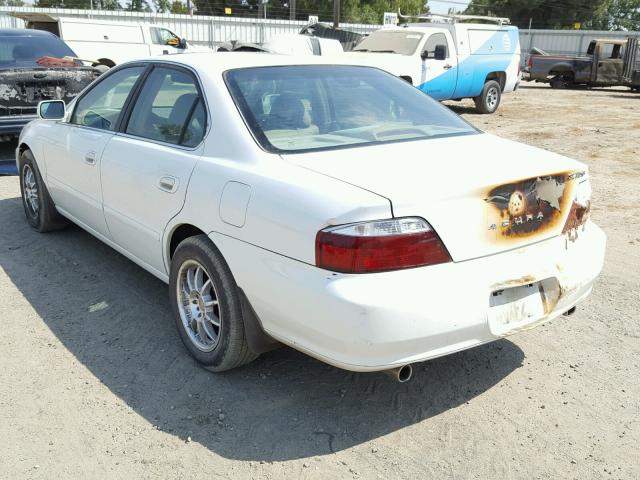 19UUA56832A060572 - 2002 ACURA 3.2TL TYPE WHITE photo 3