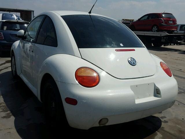 3VWBB61C8WM048024 - 1998 VOLKSWAGEN NEW BEETLE WHITE photo 3