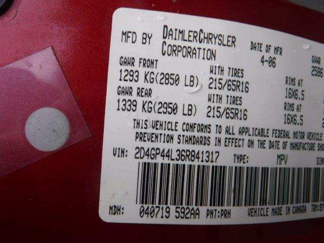 2D4GP44L36R841317 - 2006 DODGE GRAND CARA RED photo 10