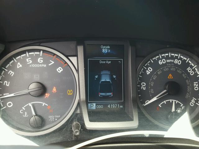 5TFCZ5ANXHX086513 - 2017 TOYOTA TACOMA DOU თაფლისფერი ფოტო 8