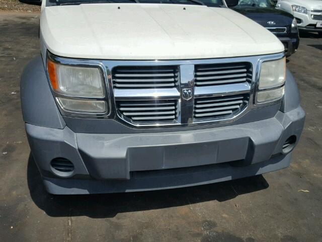 1D8GT28K78W190977 - 2008 DODGE NITRO SXT WHITE photo 9