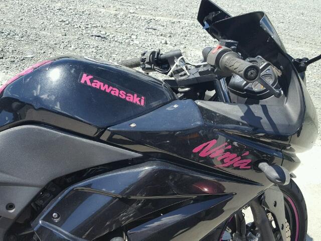 JKAEXMJ158DA10749 - 2008 KAWASAKI EX250 J BLACK photo 5