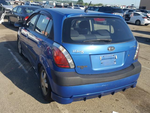 KNADE163166104820 - 2006 KIA RIO 5 BLUE photo 3