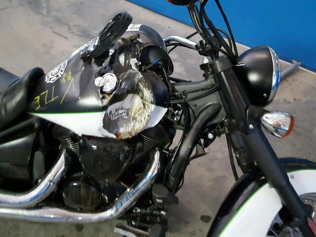 JKAVN2B16FA085688 - 2015 KAWASAKI VN900 GREEN photo 9