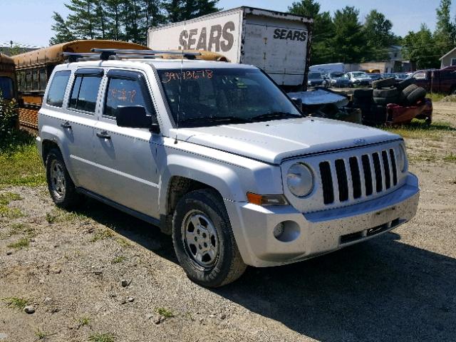 1J8FF28WX8D759328 - 2008 JEEP PATRIOT SP SILVER photo 1