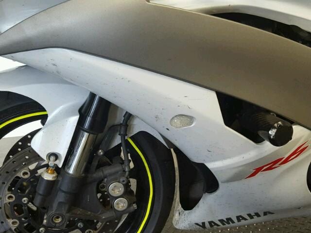 JYARJ16E49A016931 - 2009 YAMAHA YZFR6 WHITE photo 10