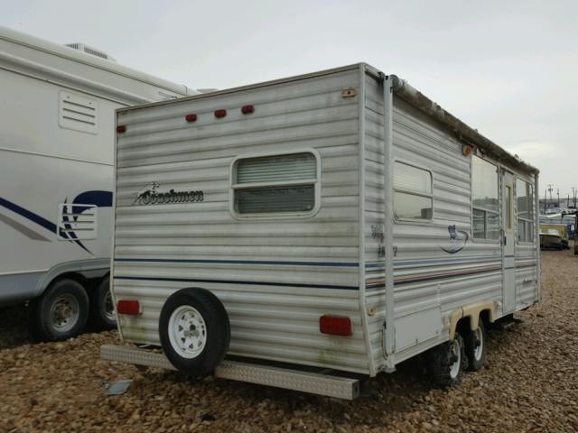 1TC2B215131203118 - 2003 COACH TRAILER WHITE photo 4