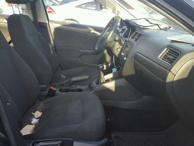 3VW1K7AJ5CM389294 - 2012 VOLKSWAGEN JETTA BASE შავი ფოტო 5