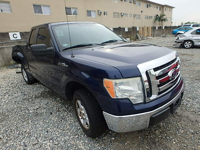 1FTEX1C87AKB82262 - 2010 FORD F150 SUPER BLUE photo 1