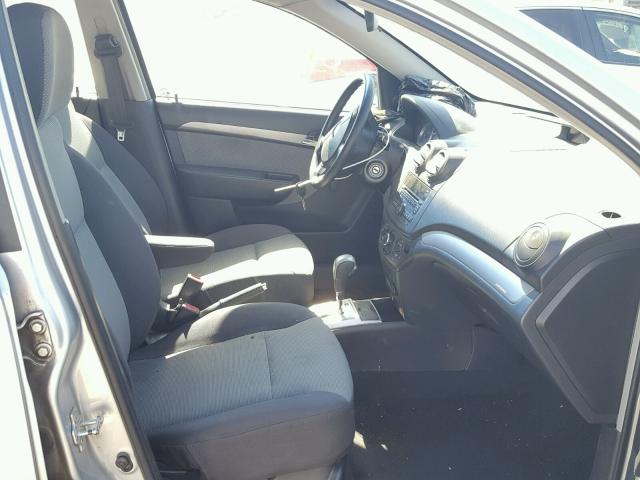 KL1TD66E09B308009 - 2009 CHEVROLET AVEO LS SILVER photo 5