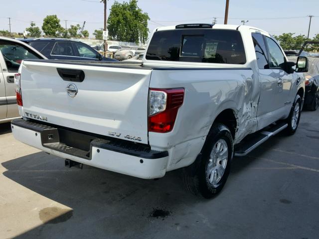 1N6AA1C5XHN566032 - 2017 NISSAN TITAN SV WHITE photo 4