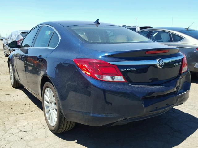 2G4GR5EK0C9146951 - 2012 BUICK REGAL BLUE photo 3