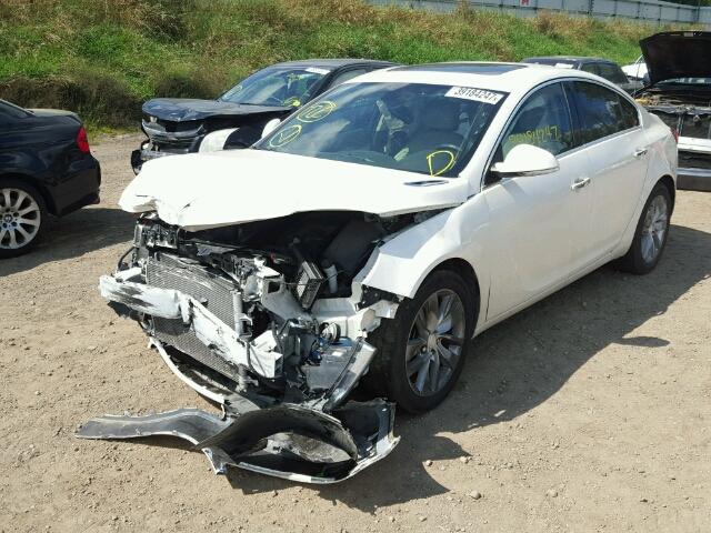 2G4GP5EX8E9190278 - 2014 BUICK REGAL PREM WHITE photo 2