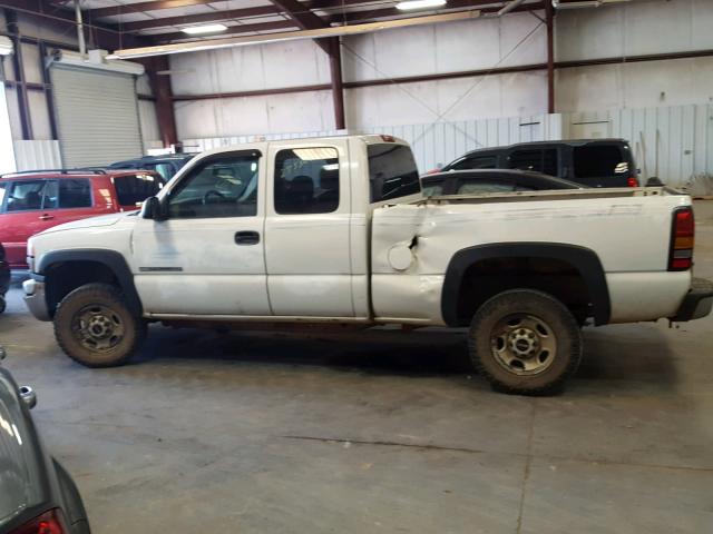 1GTHC29U05E312129 - 2005 GMC SIERRA C25 WHITE photo 10