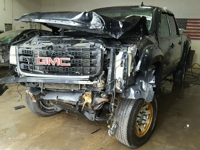 1GT121C88BF262614 - 2011 GMC SIERRA K25 BLACK photo 2