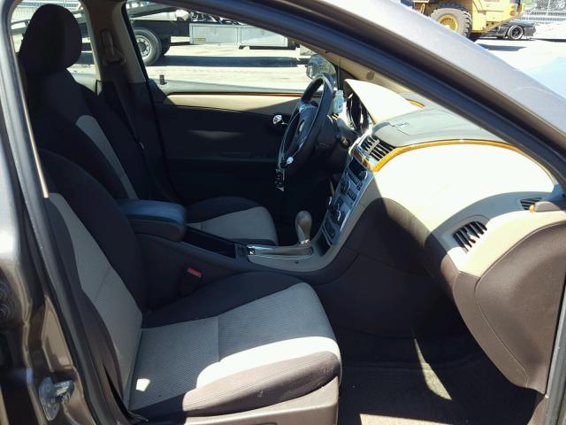 1G1ZC5EB5AF242327 - 2010 CHEVROLET MALIBU 1LT 棕色 照片 5