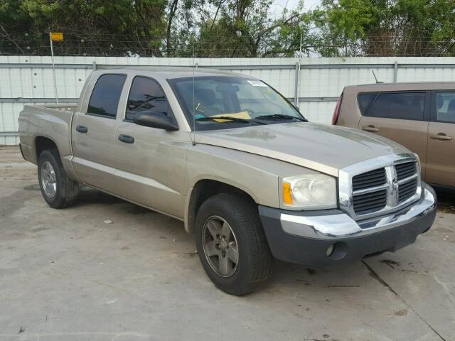 1D7HE48NX5S337756 - 2005 DODGE DAKOTA QUA BROWN photo 1