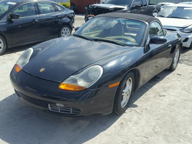 WP0CA2982XU633424 - 1999 PORSCHE BOXSTER BLACK photo 2