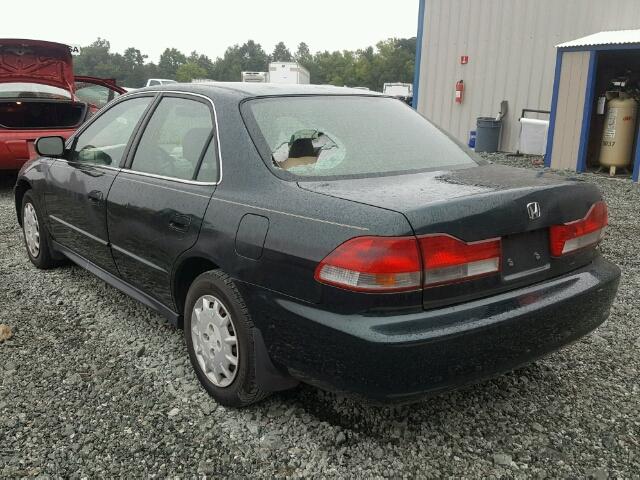 1HGCG56411A130401 - 2001 HONDA ACCORD LX GREEN photo 3