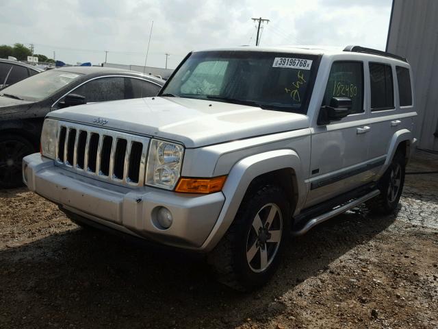 1J8HH48K18C182092 - 2008 JEEP COMMANDER ვერცხლისფერი ფოტო 2