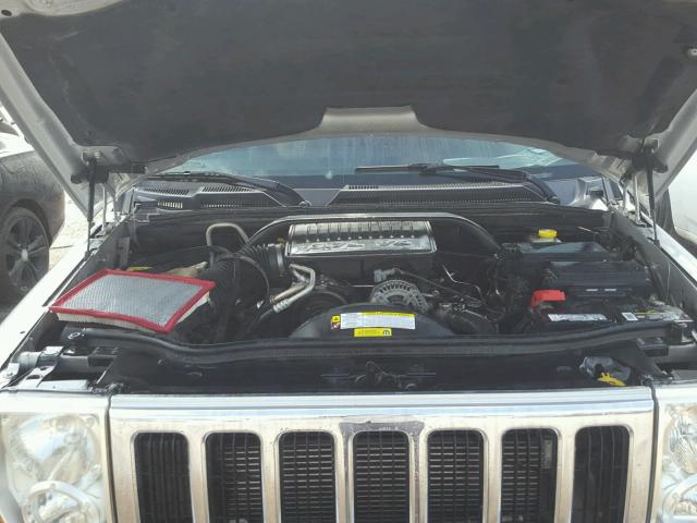 1J8HH48K18C182092 - 2008 JEEP COMMANDER ვერცხლისფერი ფოტო 7