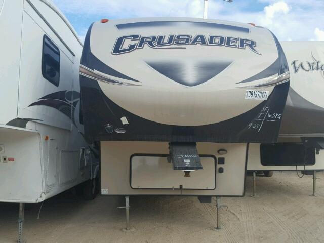 5ZT3CSVB4HG120623 - 2017 WILDWOOD CRUSADER BEIGE photo 2