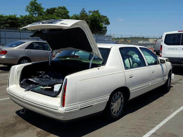 1G6KF5490XU758357 - 1999 CADILLAC DEVILLE CO WHITE photo 4