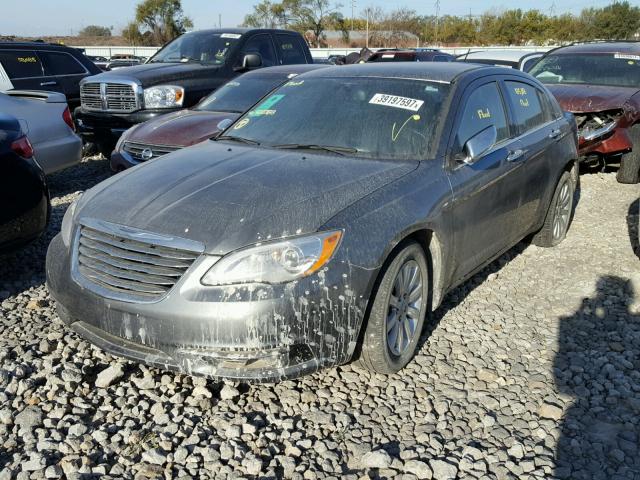 1C3CCBCG4DN523723 - 2013 CHRYSLER 200 LIMITE GRAY photo 2