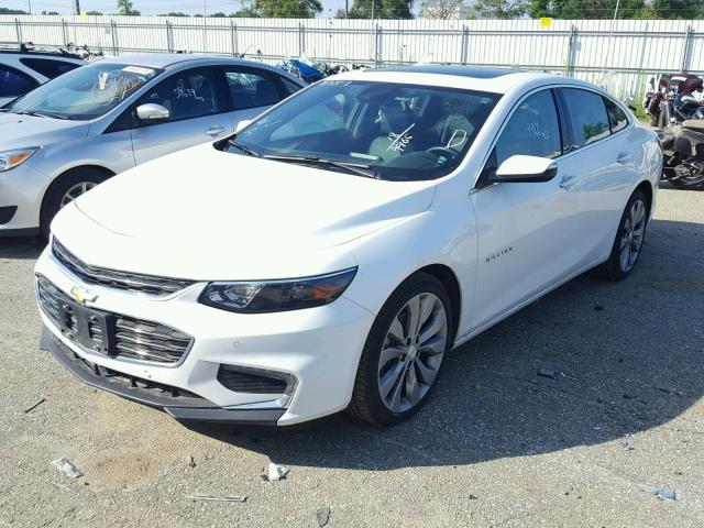1G1ZE5SX6JF112180 - 2018 CHEVROLET MALIBU PRE WHITE photo 2