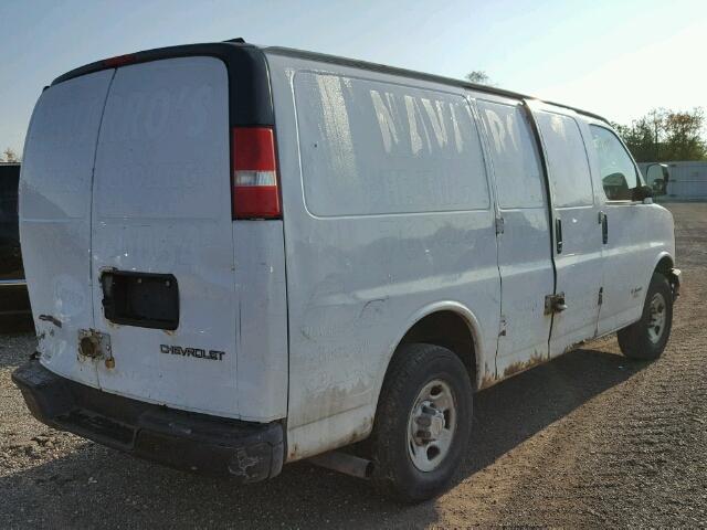 1GCHG35U351191653 - 2005 CHEVROLET EXPRESS G3 WHITE photo 4