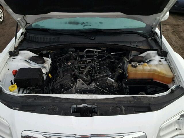 2C3CCAAG7EH269397 - 2014 CHRYSLER 300 WHITE photo 7