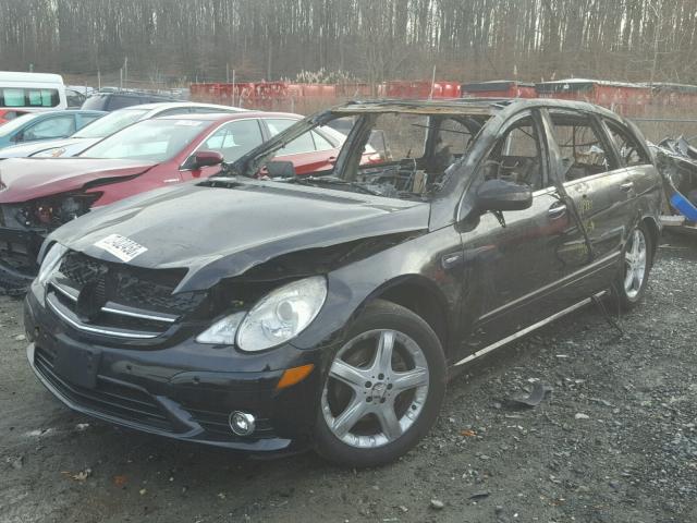 4JGCB25E89A095210 - 2009 MERCEDES-BENZ R 320 BLACK photo 2