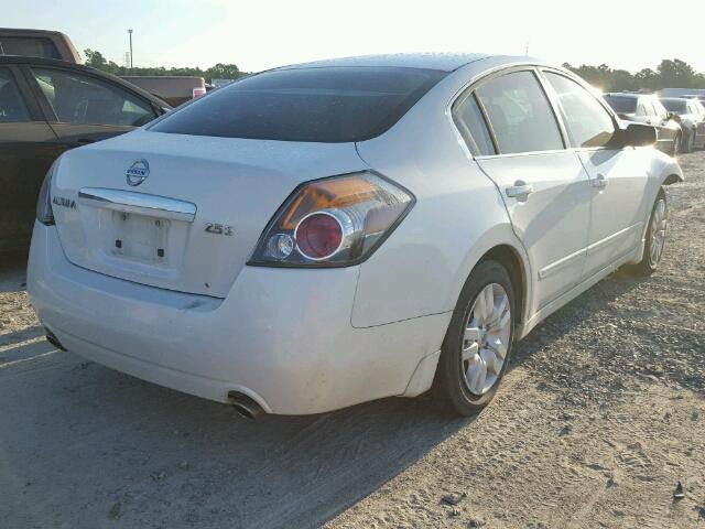 1N4AL21EX9N440587 - 2009 NISSAN ALTIMA 2.5 WHITE photo 4