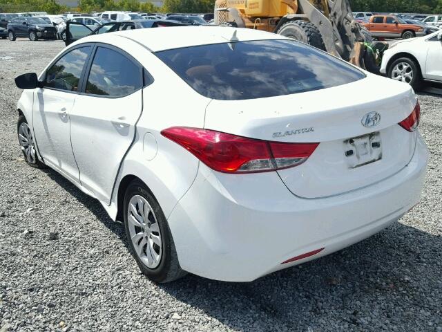 5NPDH4AE3DH325648 - 2013 HYUNDAI ELANTRA GL WHITE photo 3