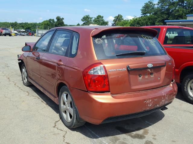 KNAFE161985019370 - 2008 KIA SPECTRA5 5 ORANGE photo 3