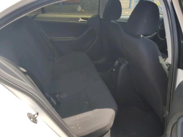 3VW2K7AJ9DM391054 - 2013 VOLKSWAGEN JETTA BASE 白色 照片 6