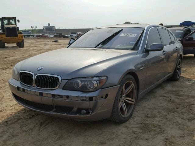 WBAHN83577DT65740 - 2007 BMW 750 GRAY photo 2