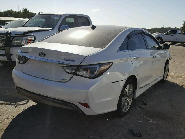 KMHEC4A44EA105367 - 2014 HYUNDAI SONATA WHITE photo 4