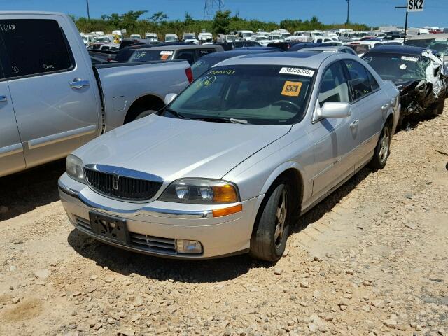 1LNHM87A2YY841783 - 2000 LINCOLN LS 银色 照片 2